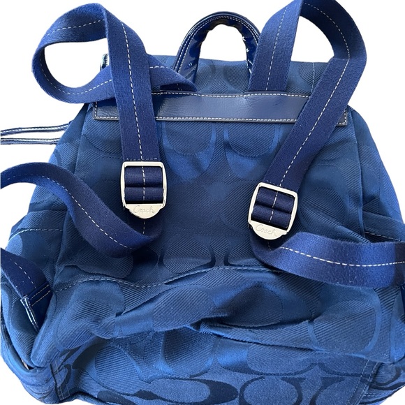 Coach backpack with dust cover - Picture 2 of 8